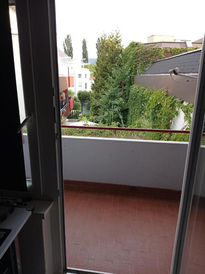 Ferienwohnung Mit Balkon In Krumpendorf Eksteriør billede
